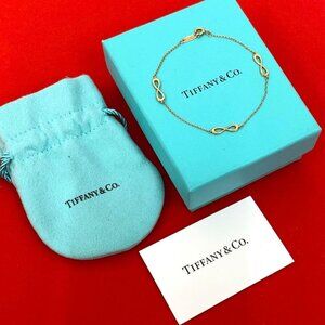 Tiffany & Co Box Infinity Bracelet 18K Yellow Gold